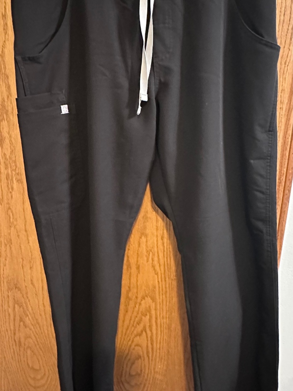 Women’s Figs scrub pants
